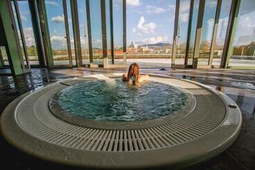 استراحتگاه Wellness Hotel Thermal