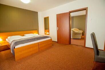 استراحتگاه Wellness Hotel Thermal