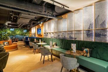 Corendon Amsterdam Schiphol Airport, a Tribute Portfolio Hotel