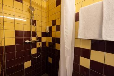 پانسیون Fred Guest House Zürich Hauptbahnhof