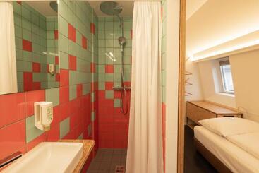 پانسیون Fred Guest House Zürich Hauptbahnhof