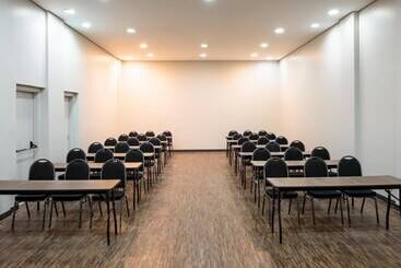 هتل Nacional Inn Bauru