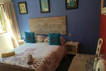 هاستل Hermanus Backpackers & Budget Accommodation