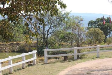 住宿加早餐  Ashbourne Country Escape Hazyview