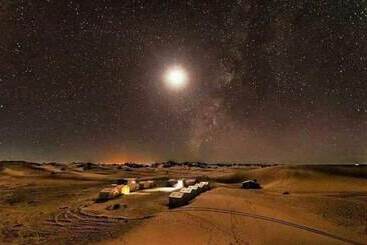 تختخواب و صبحانه Karim Sahara