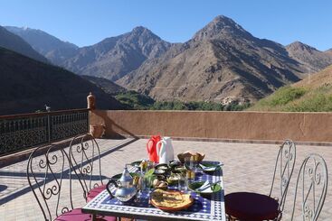 تختخواب و صبحانه Dar Aymane