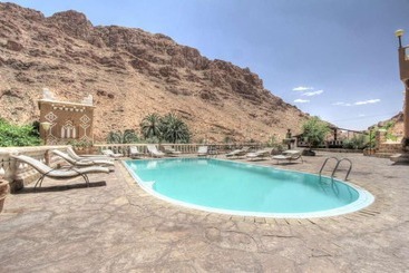 تختخواب و صبحانه Kasbah Taborihte