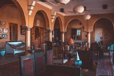 تختخواب و صبحانه L Oasis Du Bonheur