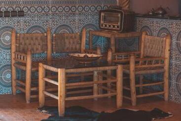 تختخواب و صبحانه L Oasis Du Bonheur