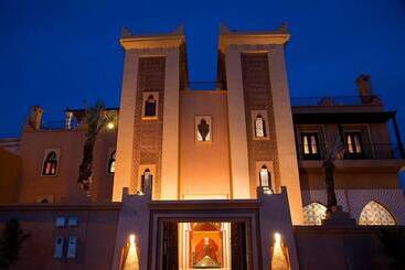 تختخواب و صبحانه Le Temple Des Arts