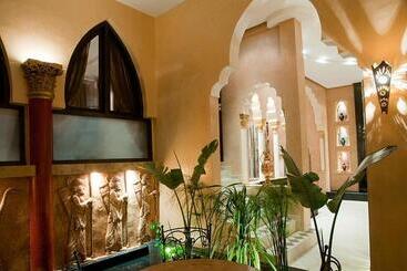 تختخواب و صبحانه Le Temple Des Arts