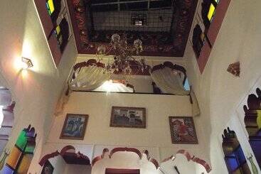 تختخواب و صبحانه Maison Adam