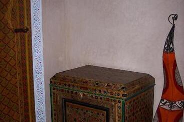 تختخواب و صبحانه Riad Benchekroun