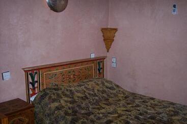 تختخواب و صبحانه Riad Benchekroun