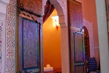 تختخواب و صبحانه Riad Benchekroun