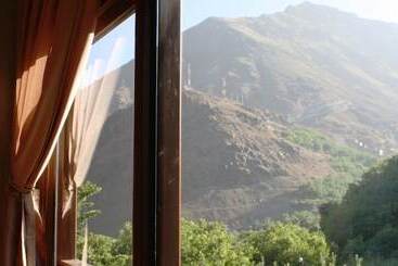 تختخواب و صبحانه Riad Jnane Imlil