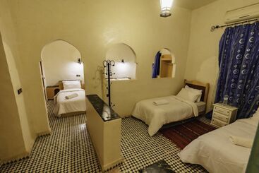 تختخواب و صبحانه Riad Mamouche