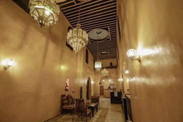 تختخواب و صبحانه Riad Mamouche
