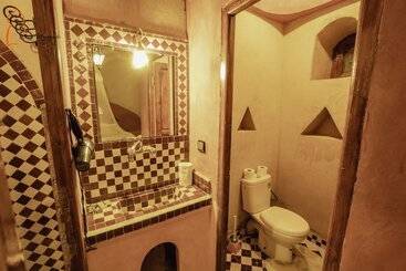 تختخواب و صبحانه Riad Mamouche