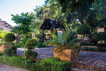 تختخواب و صبحانه Thaba Legae Guest Lodge