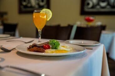 تختخواب و صبحانه Thaba Legae Guest Lodge