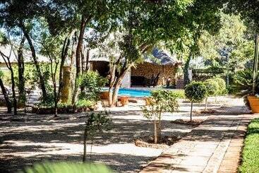 تختخواب و صبحانه Thaba Legae Guest Lodge