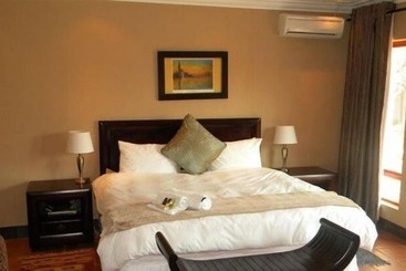 تختخواب و صبحانه Thaba Legae Guest Lodge