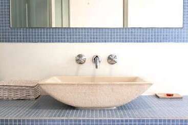 تختخواب و صبحانه Villa Blu Guesthouse