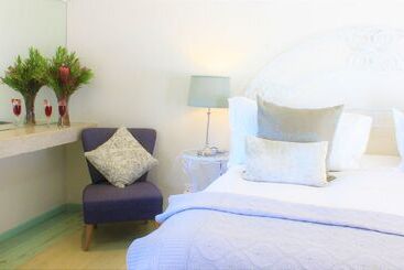 تختخواب و صبحانه Villa Blu Guesthouse