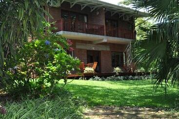 Birds Of Paradise B&b