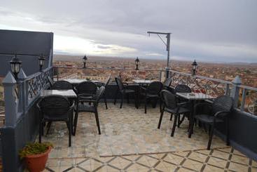 هتل Restaurant Bougafer