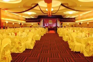 Ritz Garden Hotel Manjung