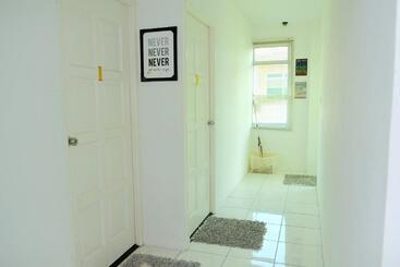 مُتل Natol Homestay Kuching