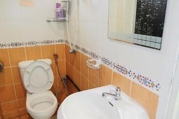 مُتل Natol Homestay   Kuching
