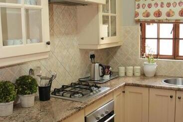 The Rose Cottage B&b