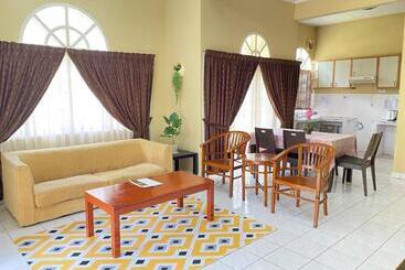 Rumbia Resort Villa Paka