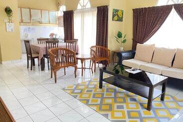 Rumbia Resort Villa Paka