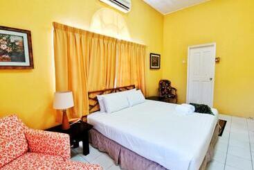 Rumbia Resort Villa Paka