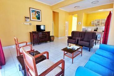 Rumbia Resort Villa Paka