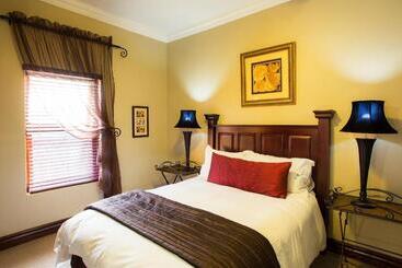 The Royal Palm B&b