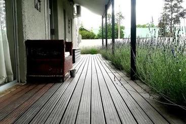 Tranquil House B&b @ 1 College Ave