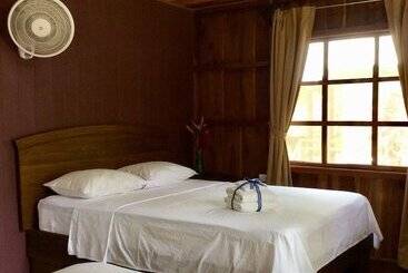 هتل Hidden Paradise Lodge