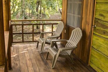 هتل Hidden Paradise Lodge