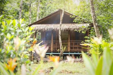 هتل Hidden Paradise Lodge
