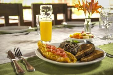 هتل Hidden Paradise Lodge