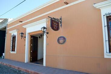 هتل Posada Santa Rita