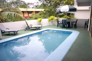 هتل Suites Jazmin Acapulco