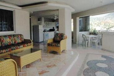 هتل Suites Jazmin Acapulco