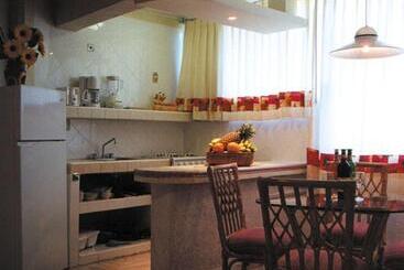 هتل Suites Jazmin Acapulco
