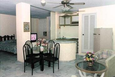 هتل Suites Jazmin Acapulco